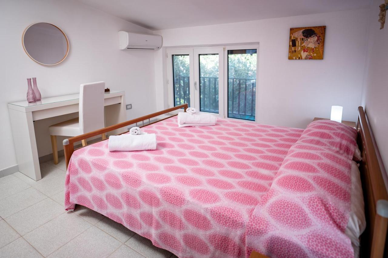 La Casa Del Maestro Attico Apartamento Pisciotta Exterior foto