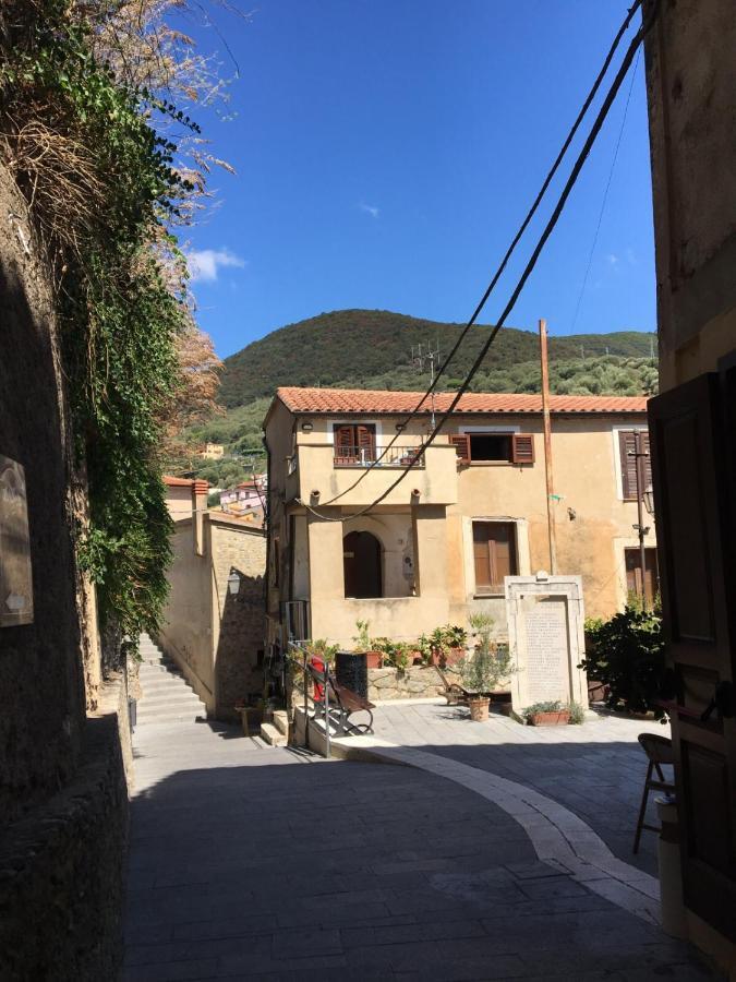 La Casa Del Maestro Attico Apartamento Pisciotta Exterior foto